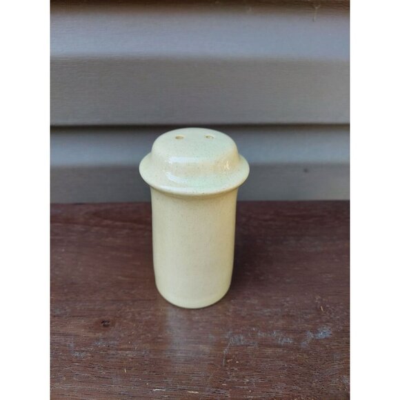 Franciscan Sea Sculptures Salt Shaker Sand - Picture 1 of 3